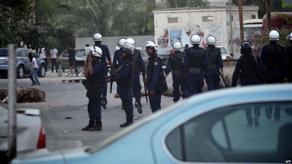 هجوم السلطات البحرينية على مواكب العزاء 
