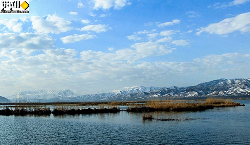 اكبر بحيرة ايرانية.. شاهد ماذا تقدم للسياح +صور