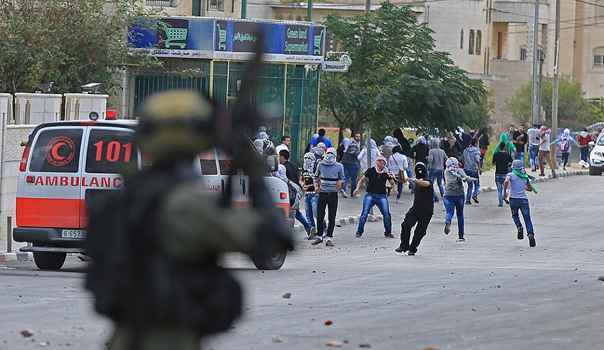 اصابة فلسطيني وشرطي صهيوني بمواجهات في القدس المحتلة