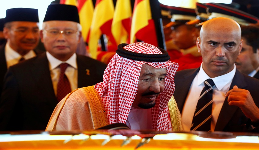 تايمز: إشاعة وترويج الوهابية وراء جولة الملك سلمان الآسيوية