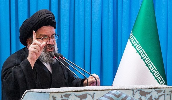 آية الله خاتمي يدعو السعودية للكف عن قتل الأبرياء وتبني خيار الحوار والتفاوض