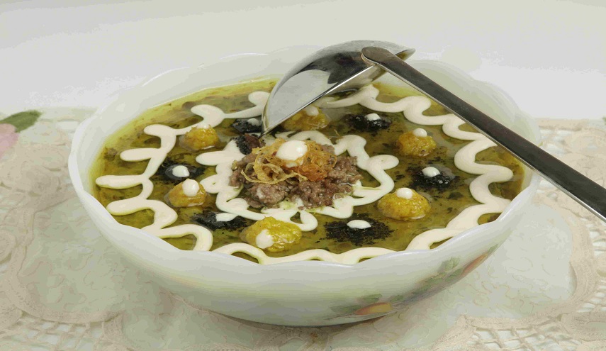 طريقة عمل حساء أو شوربة الشعرية الايرانية " آش رشته"
