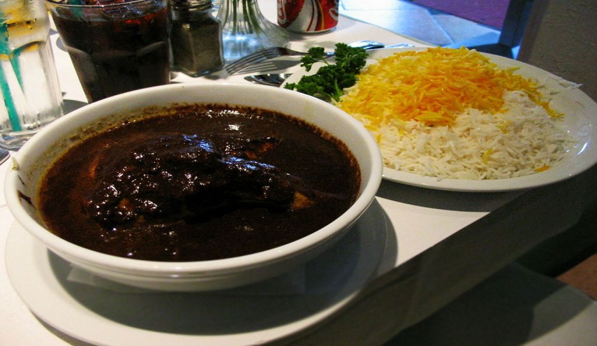 فسنجون اكلة ايرانية لذيذة خصوصا للضيوف وبالشتاء البارد