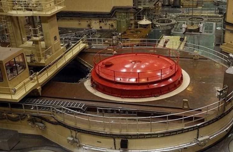 ايران تتعاون مع هنغاريا في انشاء مفاعل نووي علمي 
