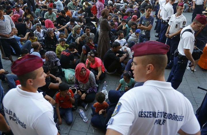 جرحى للاجئين السوريين في استضافة تركية لهم على نمط سياسات اردوغان
