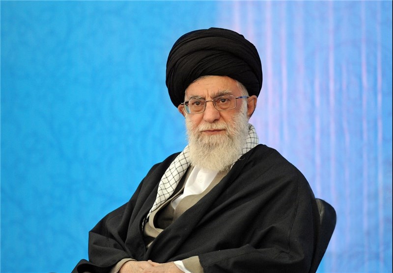 تغییرات دکوراسیون دفتر رهبر ایران امام خامنه ای در طول یک دهه