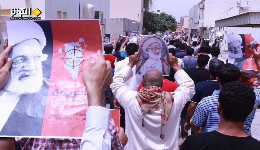 بالصور .. شاهد تظاهرة حاشدة في البحرين من عدسة الكوثر