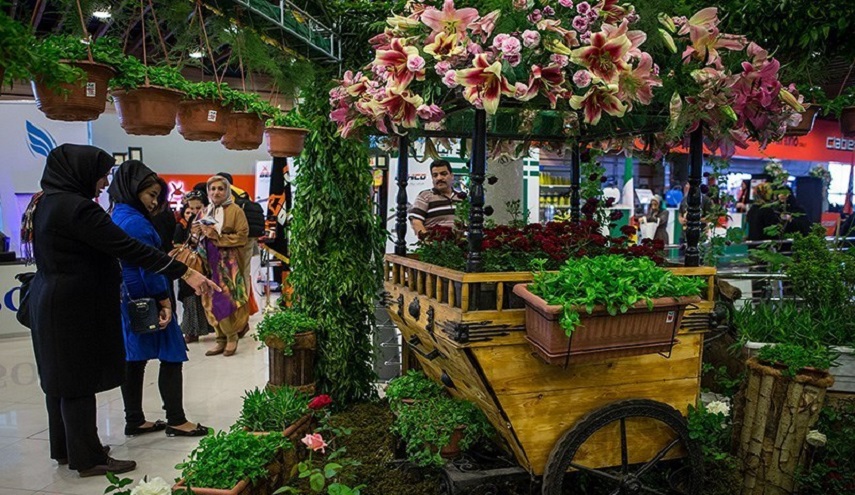 افتتاح معرض الدولي الـ 15 للزهور والنباتات في طهران