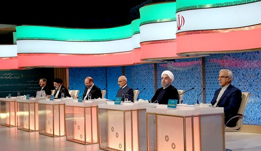 مرشحو الرئاسة الايرانية يواصلون حملتهم الانتخابية وسط ترقب للمناظرة الأخيرة