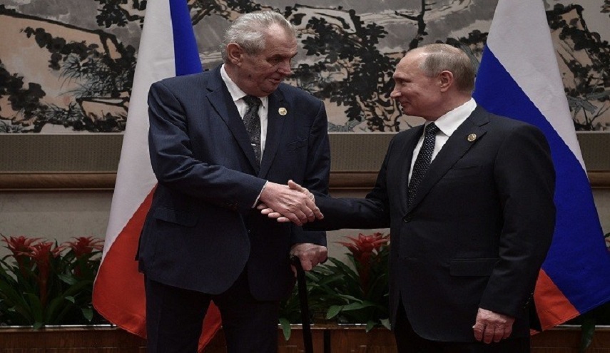 يتبادل بوتين ولافروف مع الرئيس التشيكي زيمان الـ ...؟