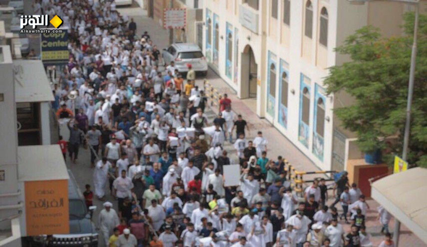 بالصور.. مظاهرات البحرينيين الرافضة للحكم الصادر بحق آية الله قاسم