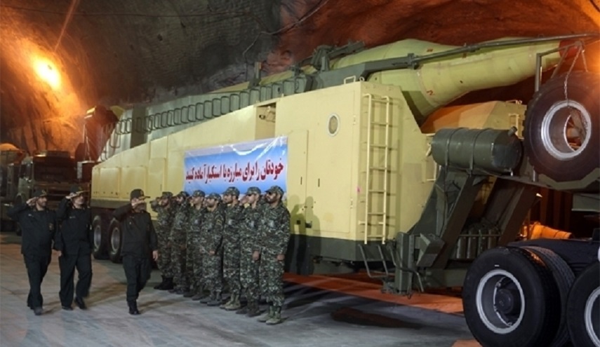 إيران يشيّد ثالث مصنع للصواريخ تحت الأرض