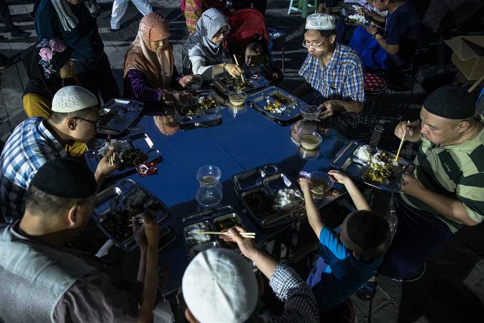 بالصور..احتفالات المسلمين بشهر رمضان في الصين