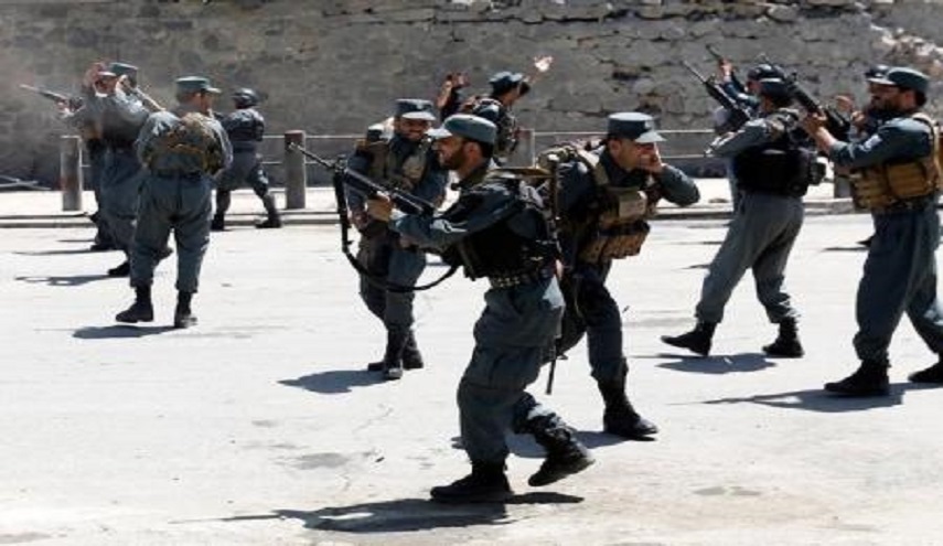 الشرطة الأفغانية تطلق النار في الهواء والسبب...