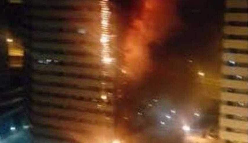 اخماد نيران اندلعت في برج سكني غرب طهران فجر اليوم 