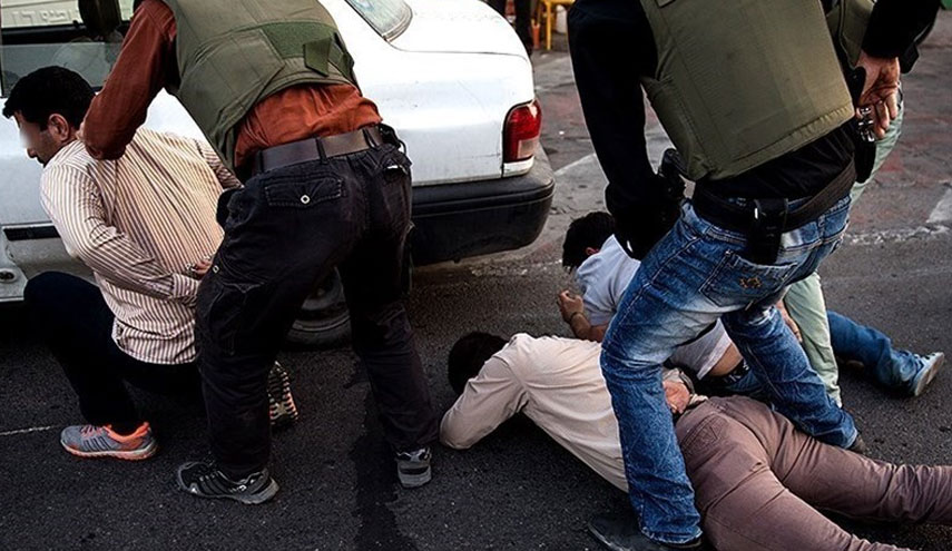 تفاصيل اعتقال ارهابيين في ايران واستشهاد عنصر أمني