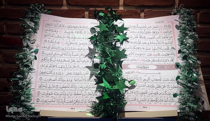 تقرير مصور.. معرض القرآن الكريم والعترة في مدينة "تبريز" الإيرانية