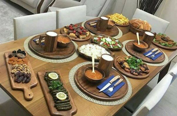 بالصور.. زوجة تبهر رواد فيسبوك بطعام أسرتها في رمضان