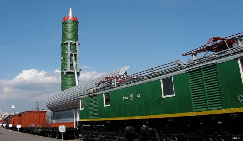 صاروخ روسي بوزن 100 طن لتسليح قطار "برغوزين" النووي!