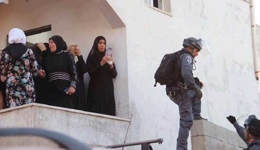 بالصور .. الاحتلال يعتقل عوائل منفذي عملية القدس