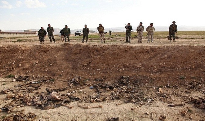 الموصل... العثور على مقبرتين جماعيتين تضم رفاة 500 من سجناء بادوش