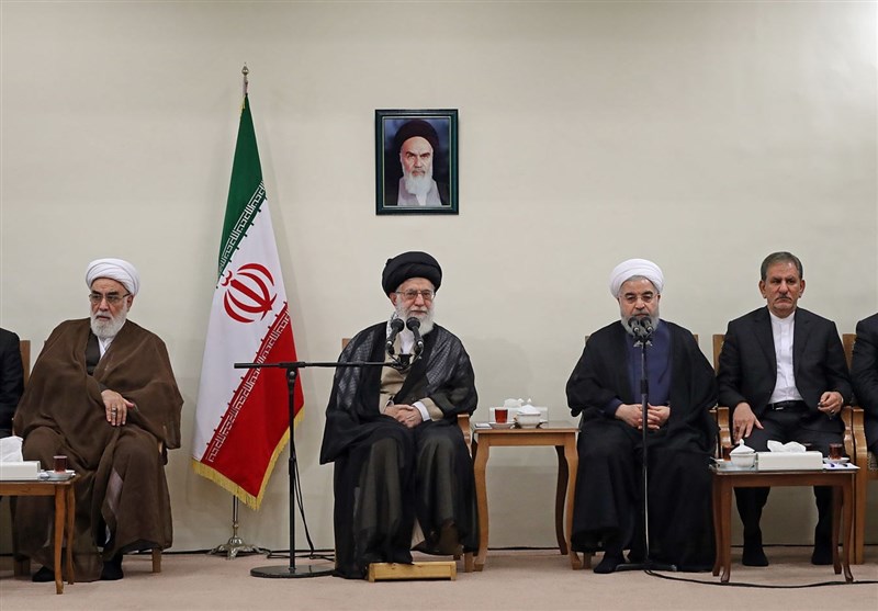 قائد الثورة: يجب الحفاظ على الروح الثورية والدينية في دبلوماسية ايران