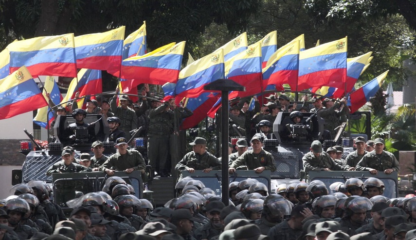 تعبئة 900 ألف جندي ومدني في فنزويلا استعداداً للحرب مع أميركا..