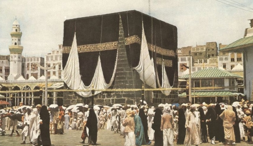 صور نادرة من الماضي.. مكة المكرمة ووفود الحجيج إلى الديار المقدسة عام 1953