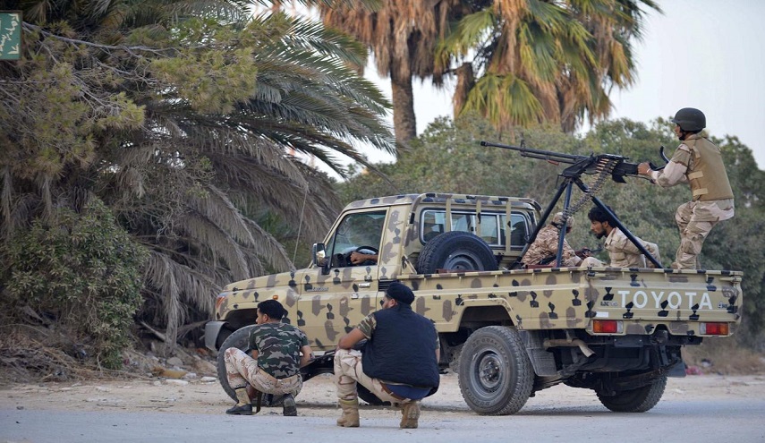 اشتباكات بين الجيش الليبي وداعش في منطقة الوادي الحمر شرقي مدينة سرت