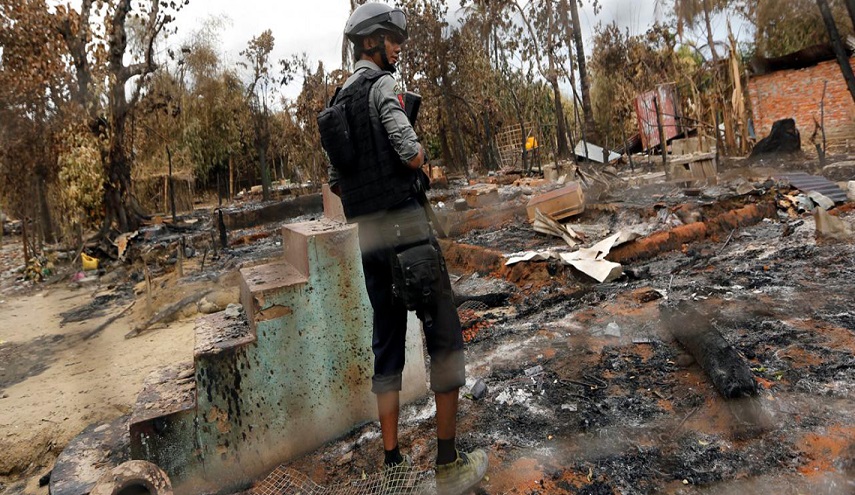 جيش ميانمار يطمس أدلة مجازره في أراكان بحرق جثث الضحايا