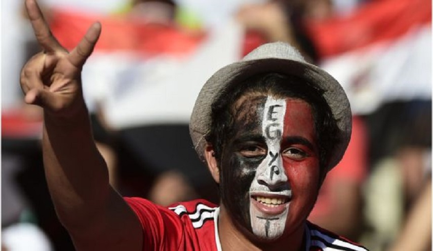 مصر تتجاوز أوغندا وتتصدر مجموعتها بتصفيات كأس العالم