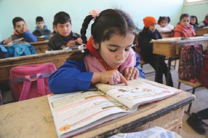 تدريس اللغة الكردية في مدارس محافظة الرقة يثير الجدل
