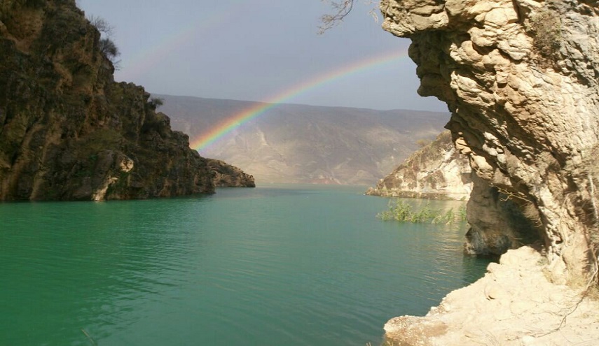 شاهد جمال الطبيعة في "مضيق كافرين" بمحافظة ايلام الايرانية