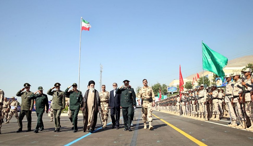 الامام الخامنئي يرعي حفل تخرج دفعة جديدة من طلاب كلية الشرطة