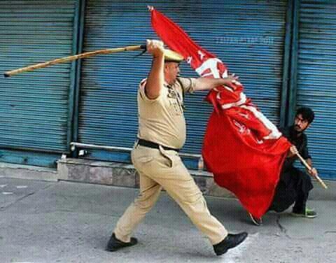 برخورد وحشیانه پلیس هند با عزادار حسینی در کشمیر!