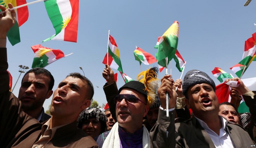 لوفيغارو: الكرد غير متحدين سياسيا أو لغويا أو اجتماعيا