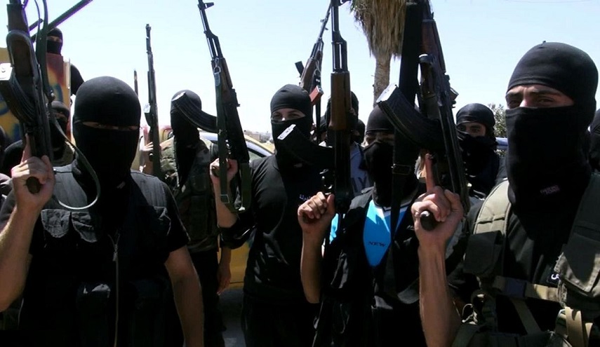 الدفاع الروسية: رصدنا محاولات لنقل بعض مسلحي داعش من العراق إلى سوريا