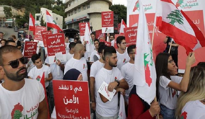 لبنان.. مظاهرا تطالب باعادة اللاجئين الى سوريا
