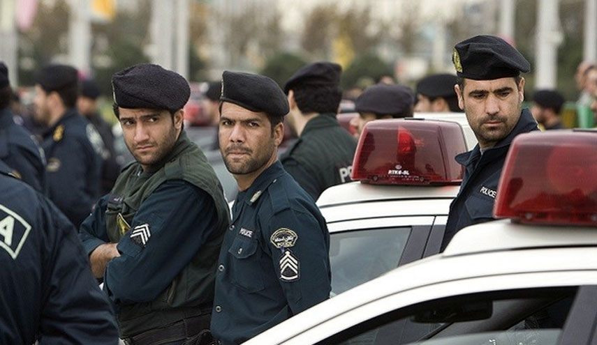 استشهاد شرطي ايراني في اشتباكات مع مسلحين شرق البلاد