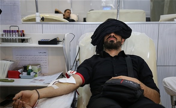 پویش اهدای خون زائران اربعین به نیازمندان در عراق