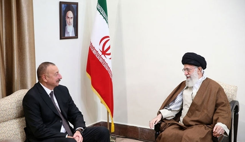 قائد الثورة: يجب التصدي لمعارضي العلاقات بين ايران وآذربيجان