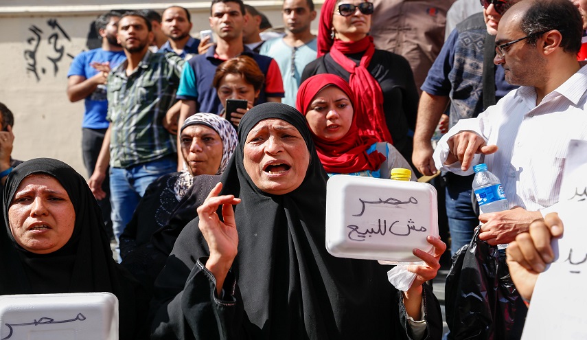 إحتجاز ناشطين بقضية تظاهر حول جزيرتي تيران وصنافير