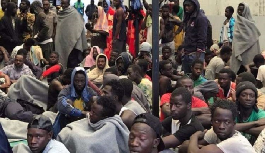 حكومة السراج تفتح تحقيقا بشأن "العبودية" في ليبيا