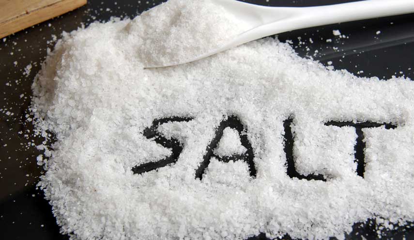 3 أعراض تدل على الإفراط في تناول الملح