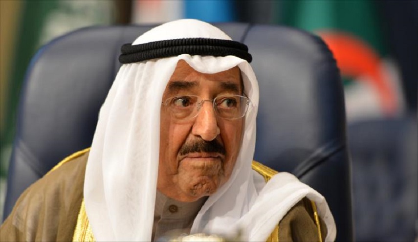 أمير الكويت يدخل المستشفى إثر وعكة صحية