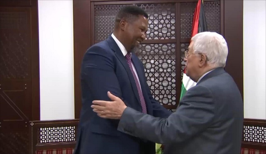 مانديلا مانديلا يطالب بإنهاء احتلال فلسطين
