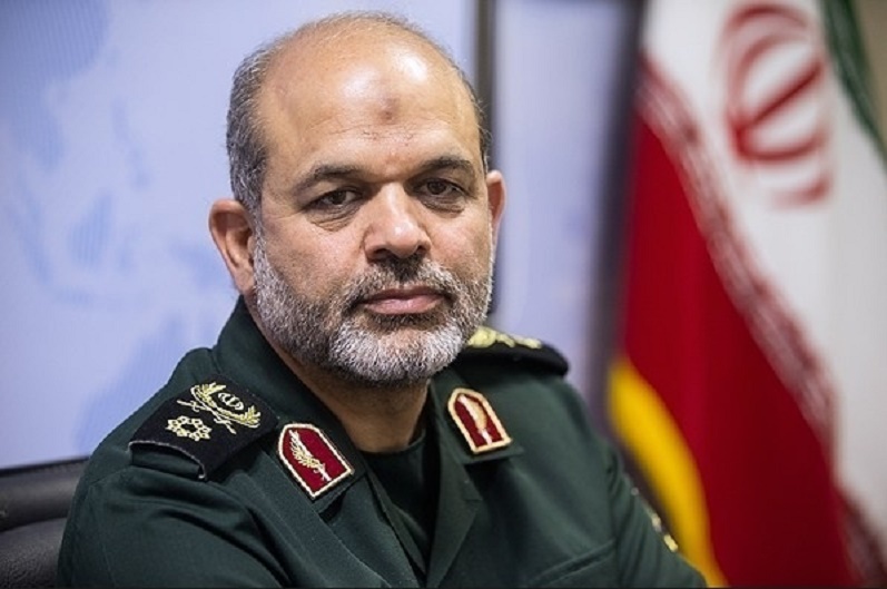 تاکید سردار وحیدی بر افزایش  توان موشکی ایران 