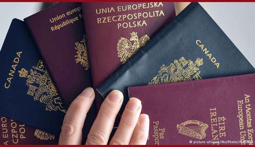 لماذا تختلف ألوان جوازات السفر؟