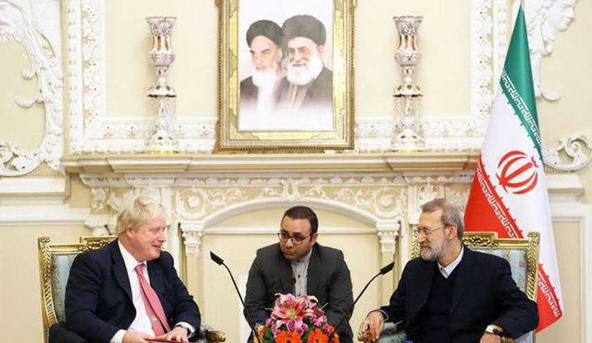 خلال استقباله جونسون.. لاريجاني ينتقد عدم تعاون بريطانيا مع ايران بعد الاتفاق النووي
