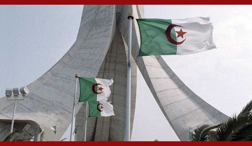 الجزائر ترفض استقبال جنود "المارينز" لتأمين السفارة الأمريكية